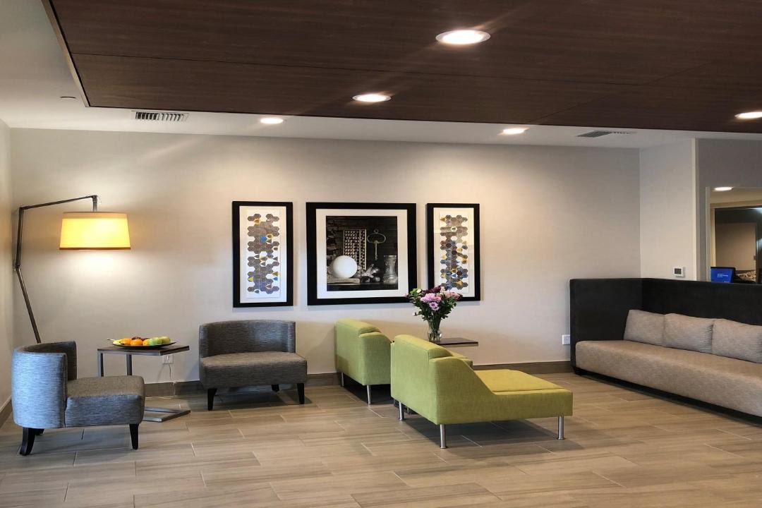 Photo of Livingroom in Albany