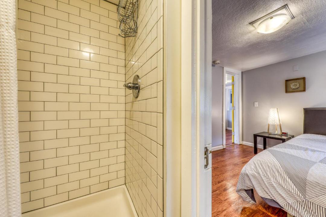 Photo of Bedroom in Depot Bench