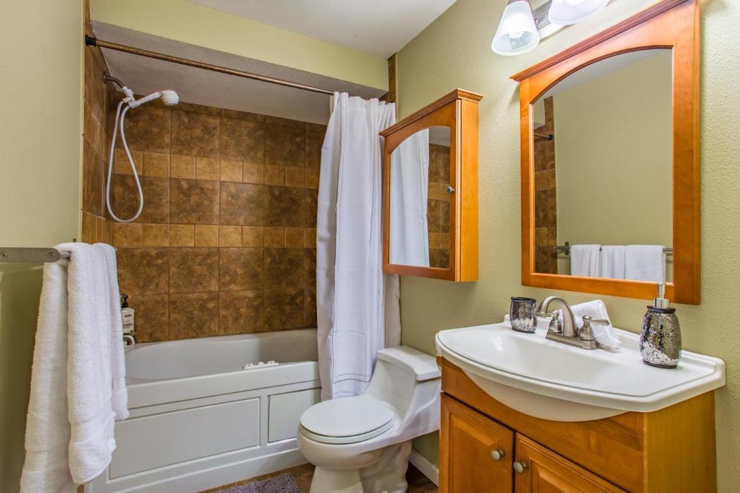 Photo of Bathroom in North End