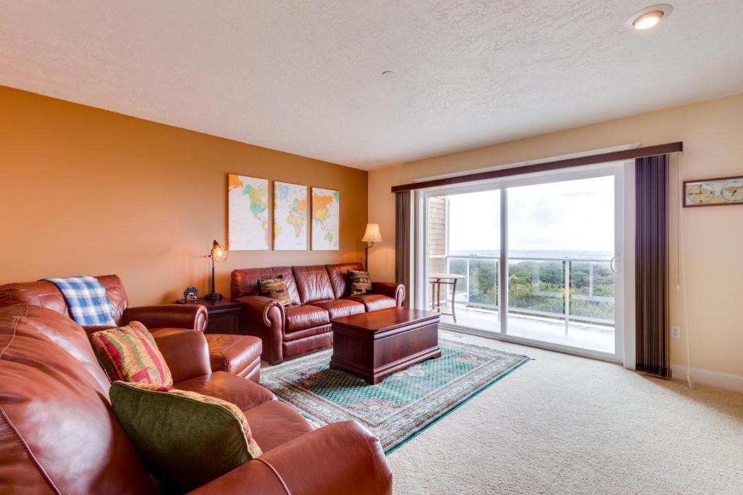 Photo of Livingroom in Rockaway Beach