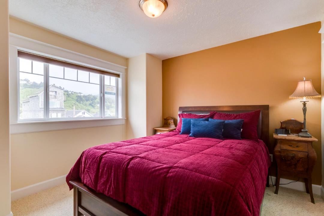 Photo of Bedroom in Rockaway Beach