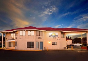 Days Inn by Wyndham Lakewood South Tacoma