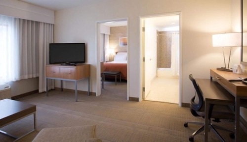 Suite, 1 Queen Bed