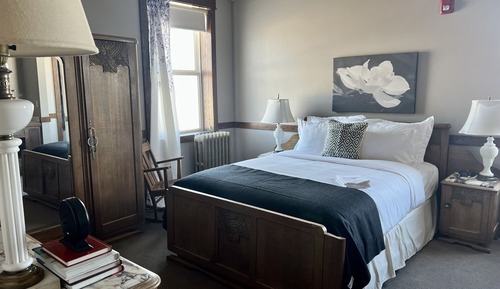 Signature Room