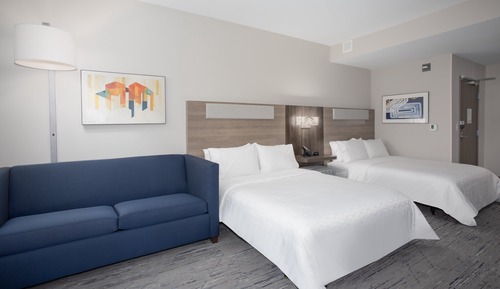Room, Multiple Beds, Accessible Bathtub (Communications, Mobility)