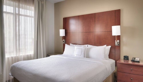 Suite, 1 Bedroom (Mobility/Hearing Accessible, Tub)