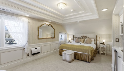 Senator Spa Suite