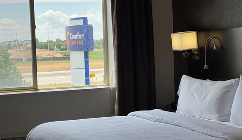 Standard 1 King Bed, Non Smoking
