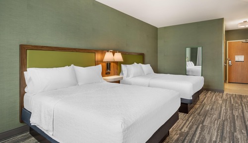 Room, 2 Queen Beds, Balcony