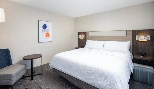 Standard Room, 1 King Bed
