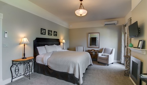Double Room, 1 King Bed (Sunset)
