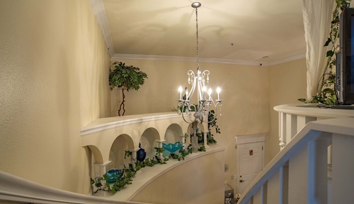Royal Room (The Royale)