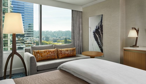 Deluxe Room, 2 Queen Beds (Mobility/Hearing Accessible, Tub)