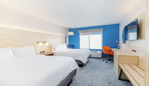 Standard Room, 2 Queen Beds (Communications)