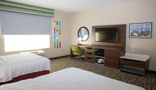 Room, 2 Queen Beds, Accessible, Non Smoking (Bathtub)