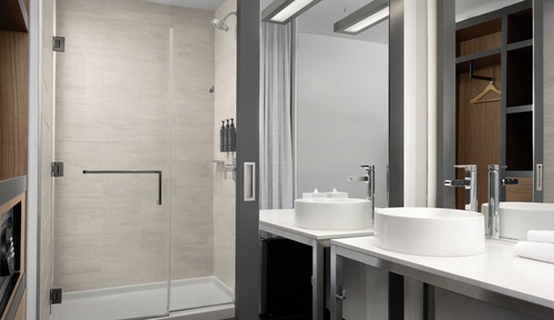 Room, Multiple Beds (Hearing Accessible)
