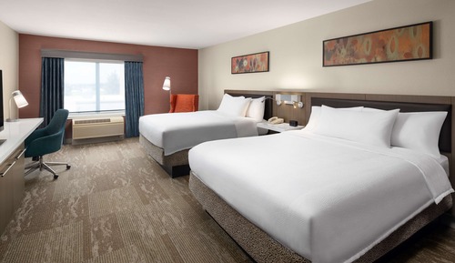 Two queen beds evolution rm