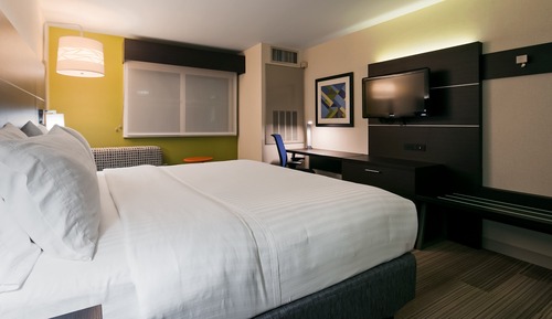 Standard Room, 1 Queen Bed, Accessible