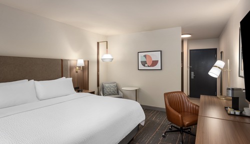 Standard Room, 1 Queen Bed