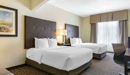 Suite, 2 Queen Beds, Non Smoking, Microwave