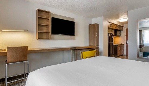 Suite, Multiple Beds, Non Smoking