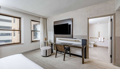 Room, 1 King Bed, Bathtub