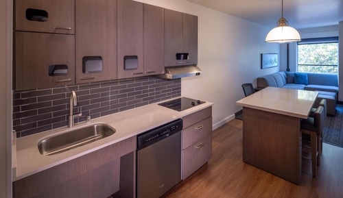 Studio Suite, Multiple Beds, Accessible (Space Needle View)
