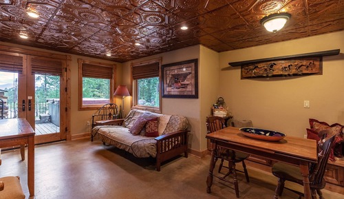 The Syringa Suite