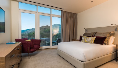 Residence, 3 Bedroom (Pet Free)