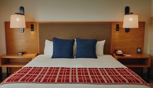 Deluxe Room, 1 King Bed