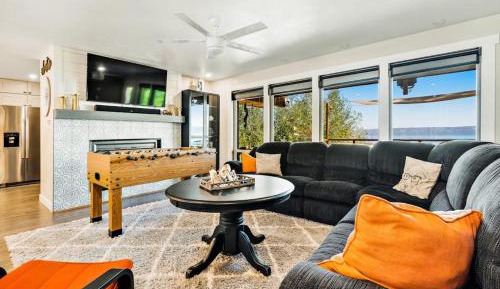 Three-Bedroom Vacation Home 
