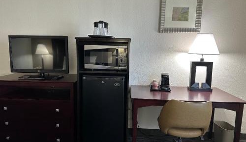 King Room - Accessible/Non-Smoking