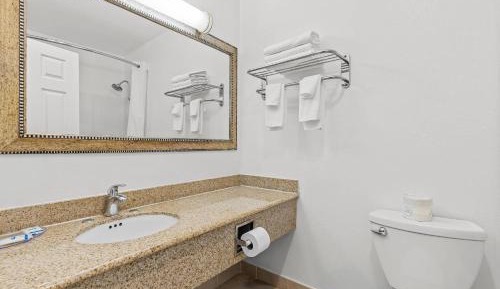 Efficiency Queen Suite with Two Queen Beds - Non Smoking