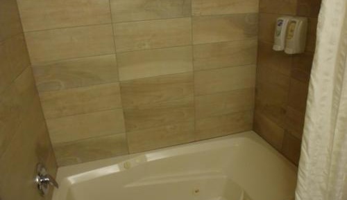 King Room with Spa Bath - Non-Smoking