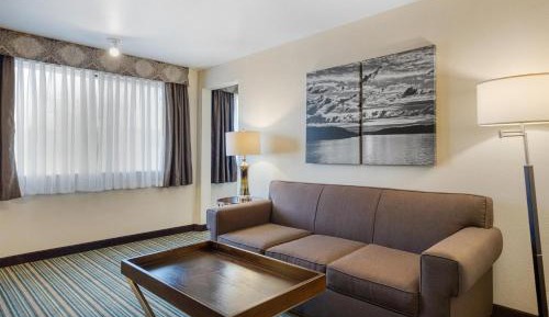King Suite with Sofa Bed - Non-Smoking
