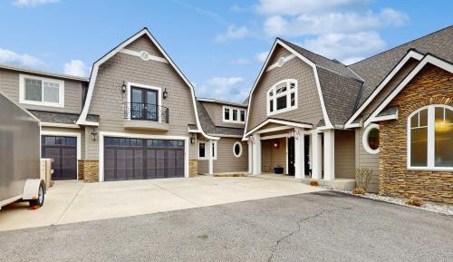 Six-Bedroom House