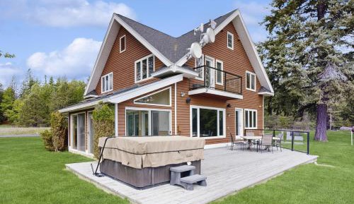Four-Bedroom Vacation Home