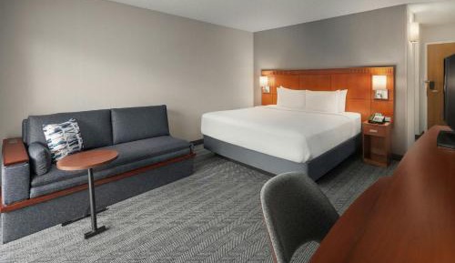 King Room with Sofa Bed - Non-Smoking