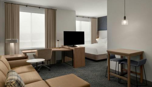 King Studio with Sofa Bed