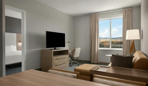 One-Bedroom King Suite with Sofa Bed 