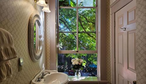 Queen Suite
