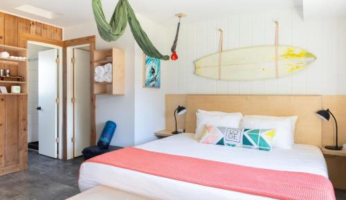 King Suite + Sleeper 