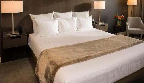 King Bed with City View