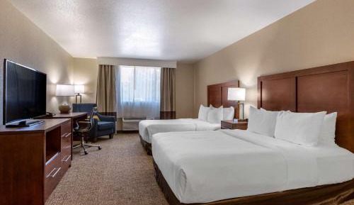 Queen Room with Two Queen Beds - Non-Smoking