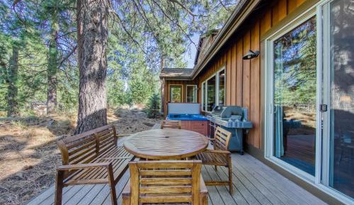 Four bedroom holiday home 