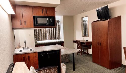 Single Room with Private Bathroom