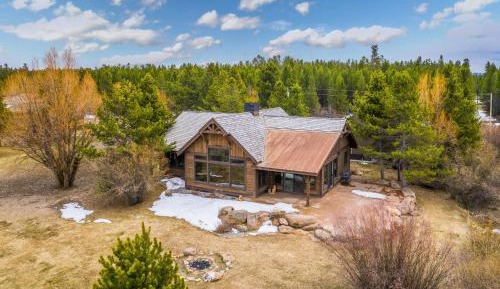 Three-Bedroom Vacation Home 