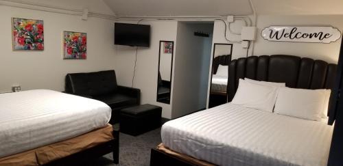 Queen Room with Two Queen Beds