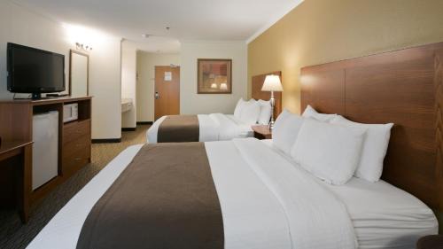 Queen Room with Two Queen Beds