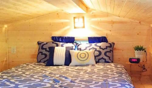 Tiny House Belle